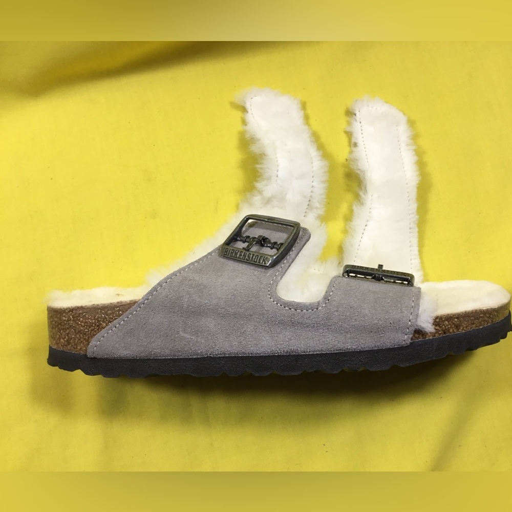 Birkenstock Women’s Arizona Shearling Sandals in Stone Coin Suede SZ 39 NWT - Picture 6 of 8